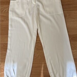 white yoga pants size 0 brand new with tag